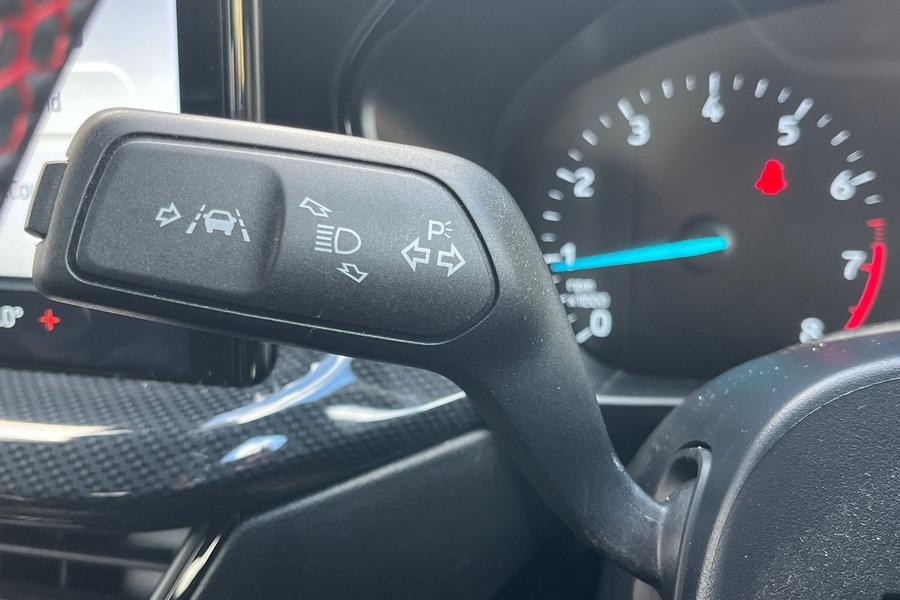 Ford FOCUS Photo autoimg-648434b77e2a4b040b7eba8f3bdd48da052895e9.jpg