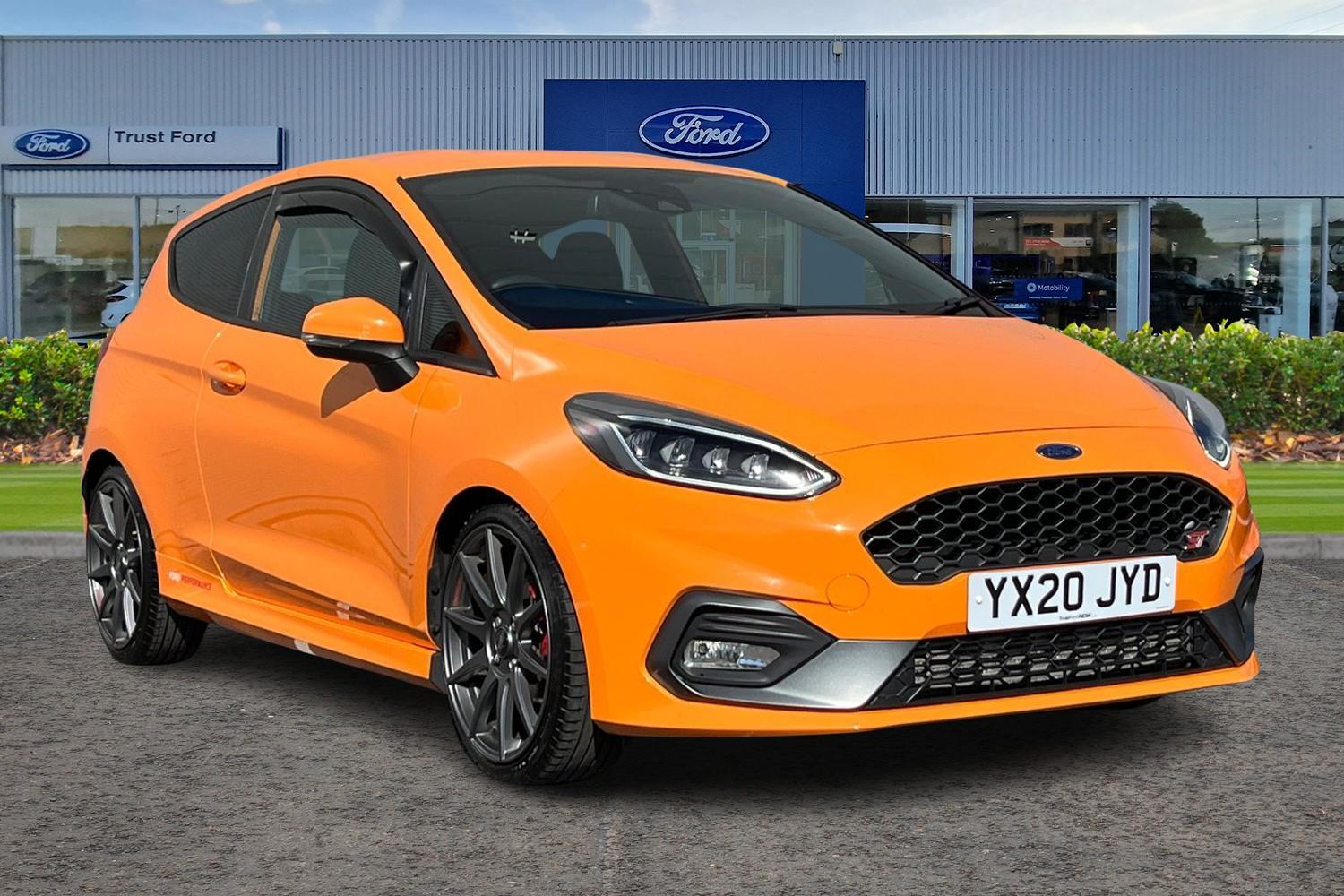 Ford FIESTA Photo 0