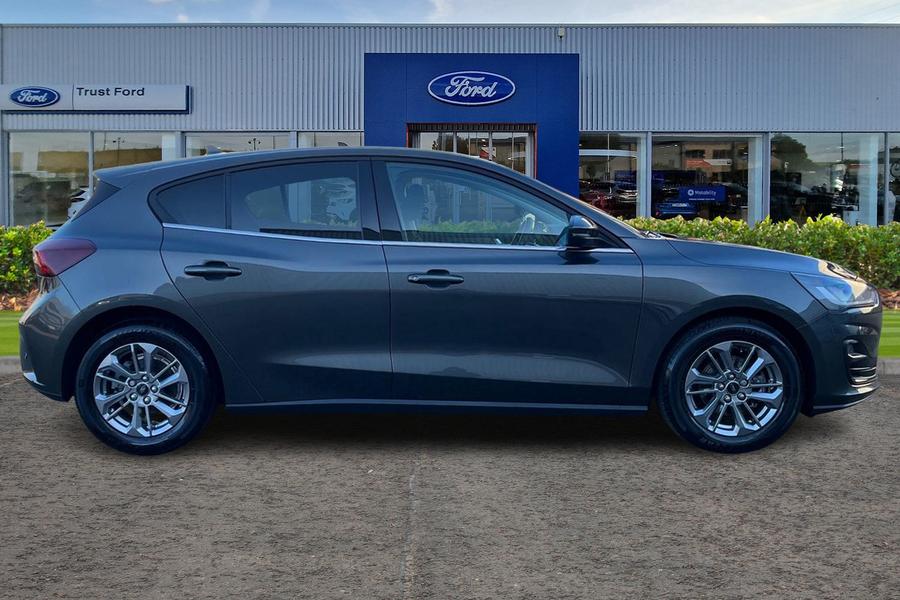 Ford Focus Photo autoimg-648a9cab9c0806fd3caefa92bdfdb536388e5d34.jpg