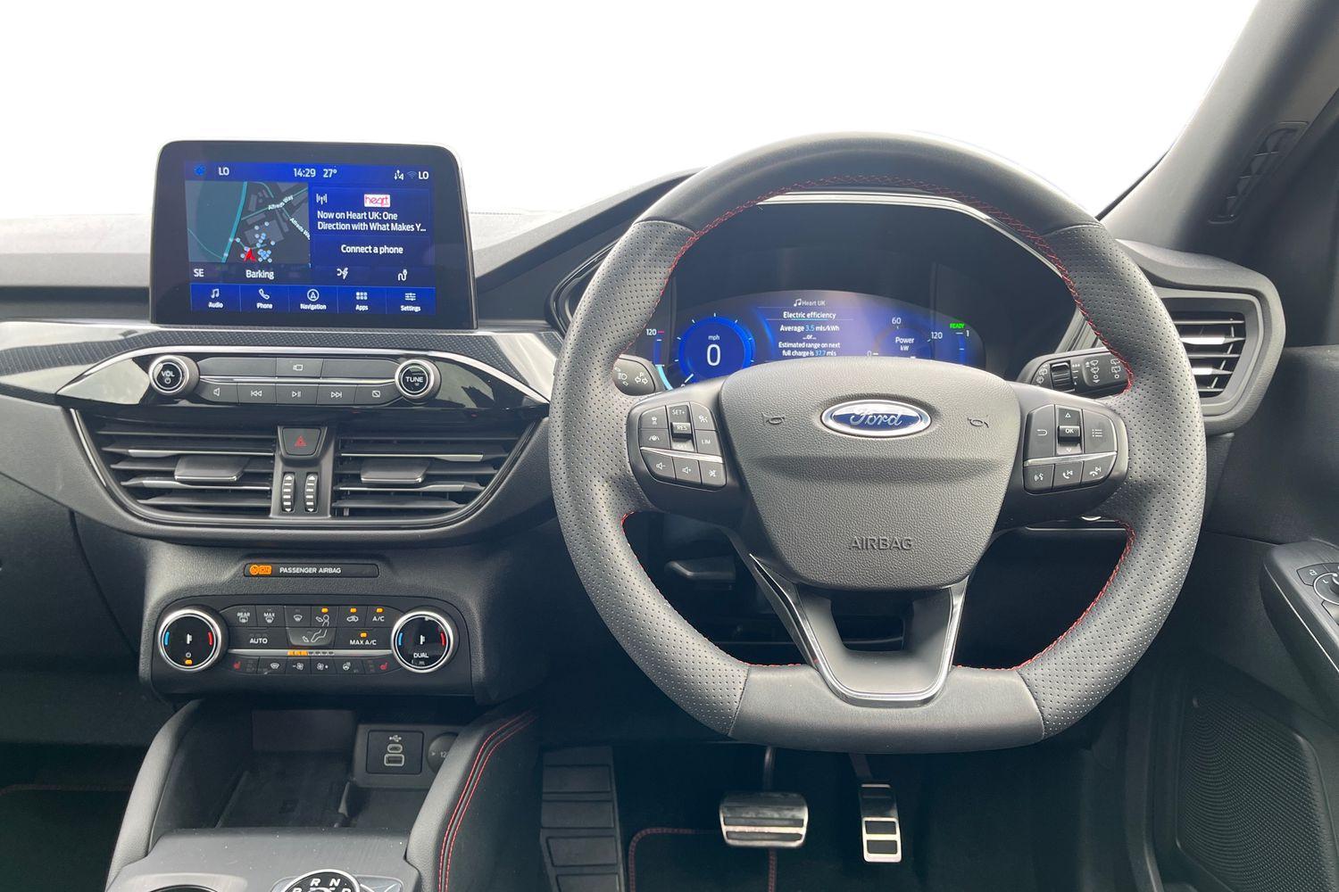 Ford KUGA Photo 10