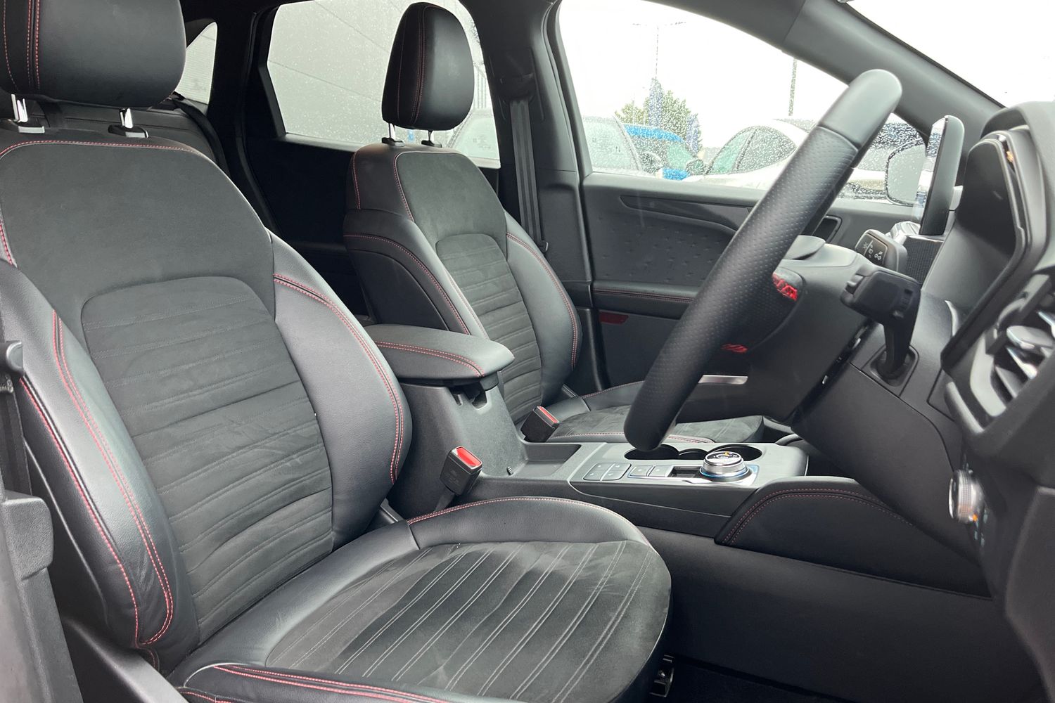 Ford KUGA Photo 16