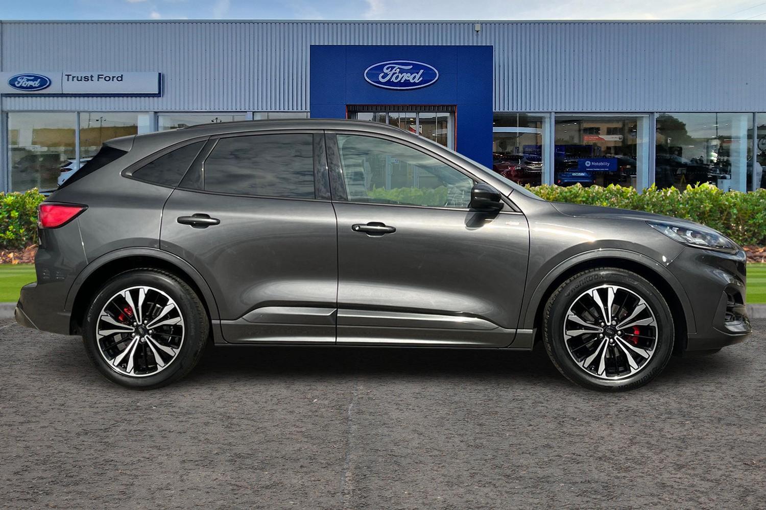 Ford Kuga Photo 2