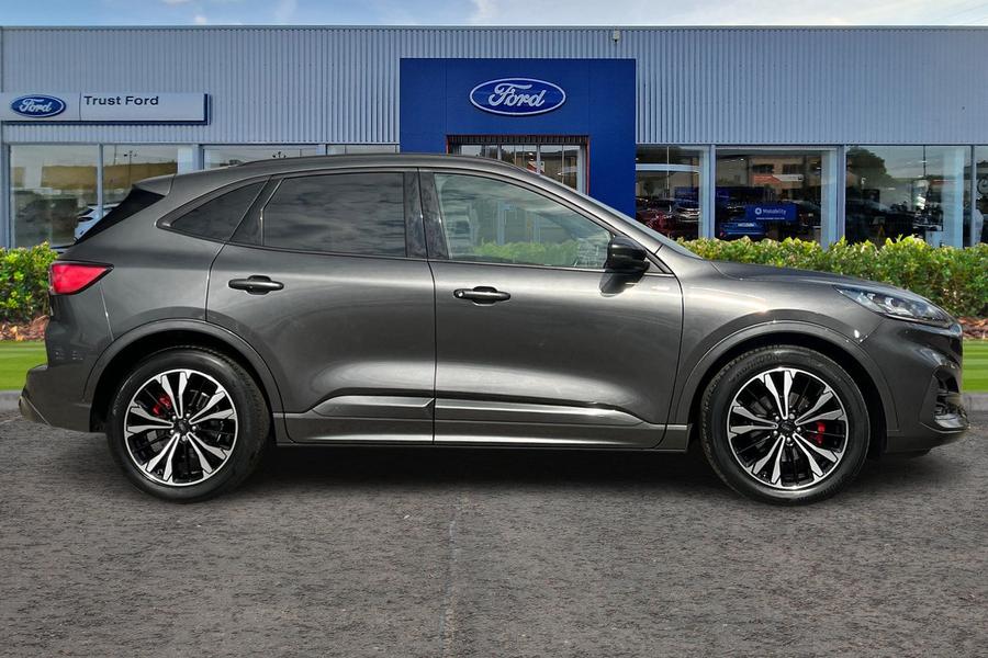 Ford Kuga Photo autoimg-6491420fff131d3e70a93a06d346cfbb08814a06.jpg