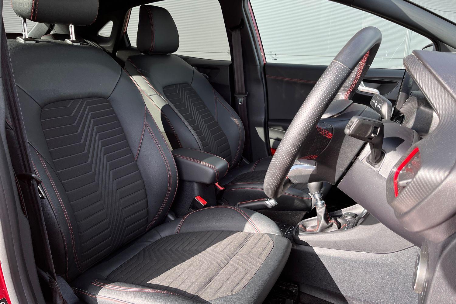 Ford PUMA Photo 16