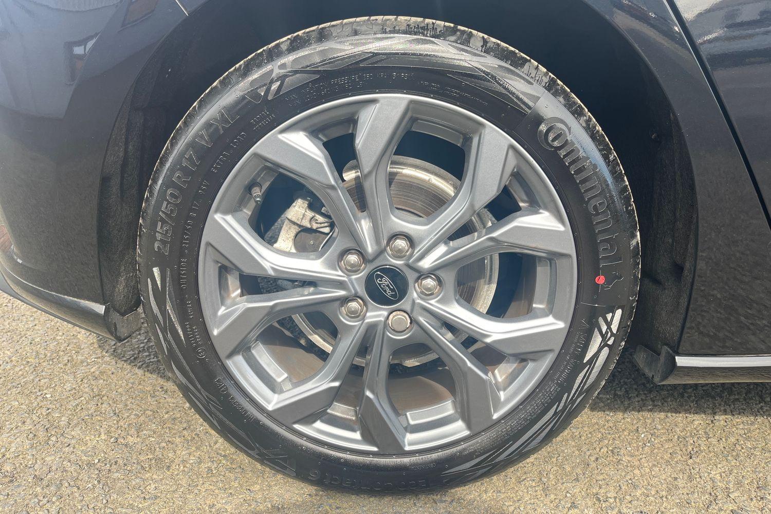 Ford FOCUS Photo 7