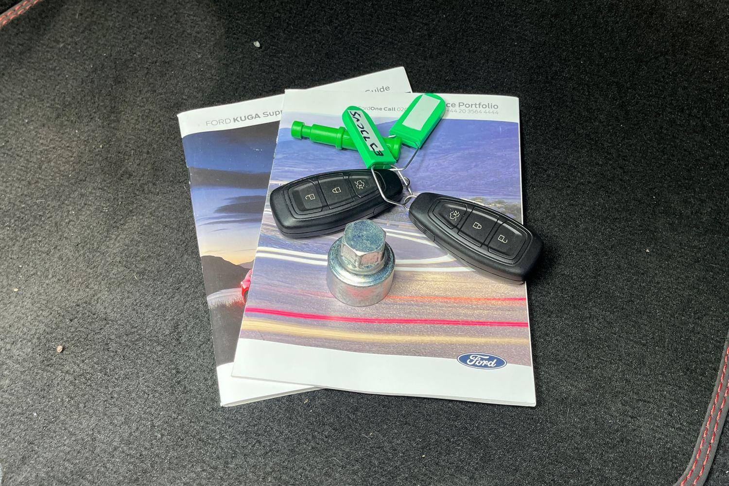 Ford KUGA Photo 21