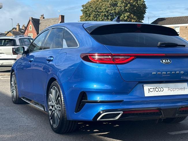 KIA ProCeed Photo 38