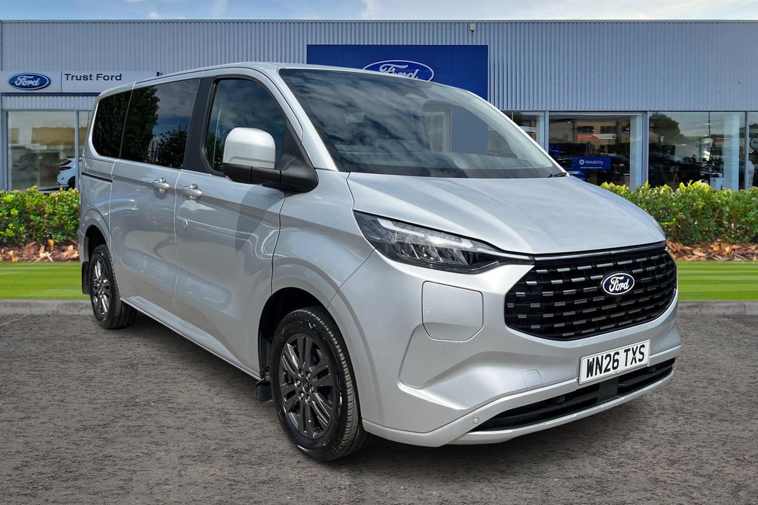 Ford TOURNEO CUSTOM Photo 0