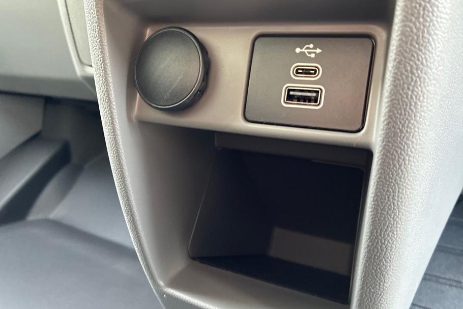 Used Ford TRANSIT CUSTOM SW26GWX 16