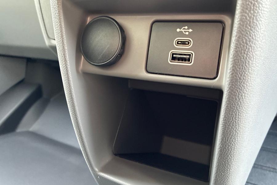 Ford TRANSIT CUSTOM Photo autoimg-649c2b93c37070dc46ce3a82de5bf8f3732886f1.jpg