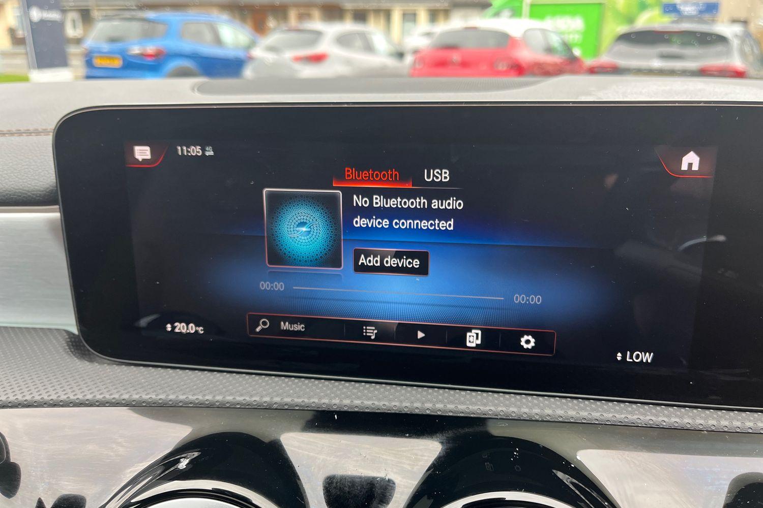 Mercedes-Benz CLA Photo 24