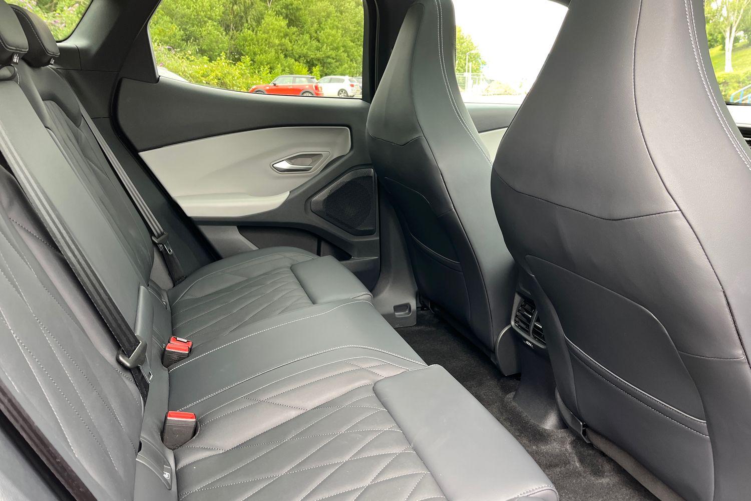 Ford Explorer Photo 37