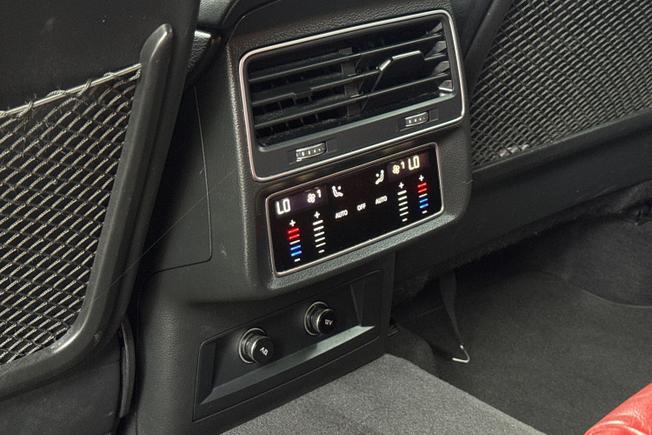 Audi SQ7 Photo 24