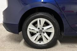 Volkswagen Golf Photo 5