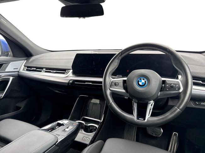 BMW Ix2 Photo 6