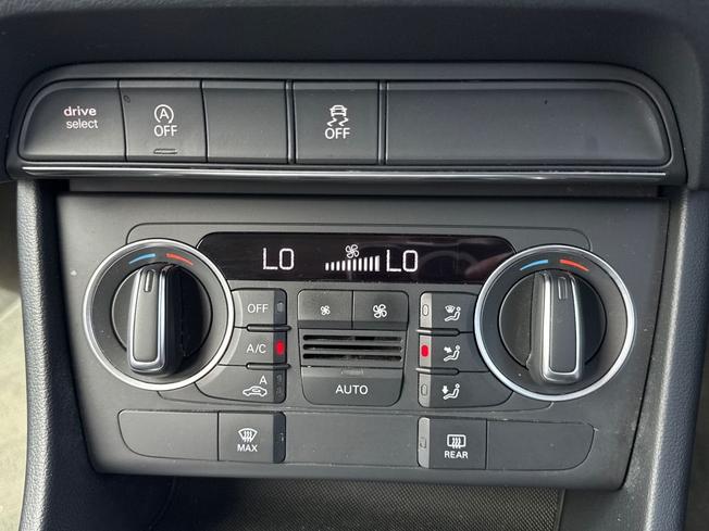 AUDI Q3 Photo 43