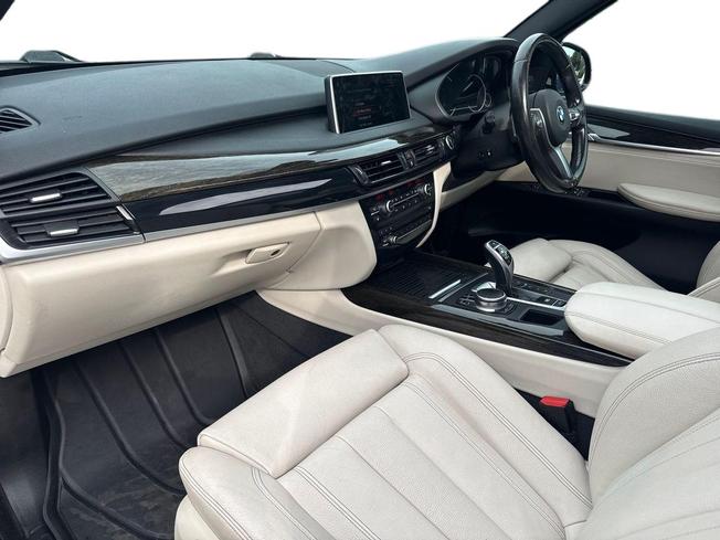 BMW X5 Photo 2
