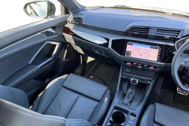 AUDI Q3 Photo 58