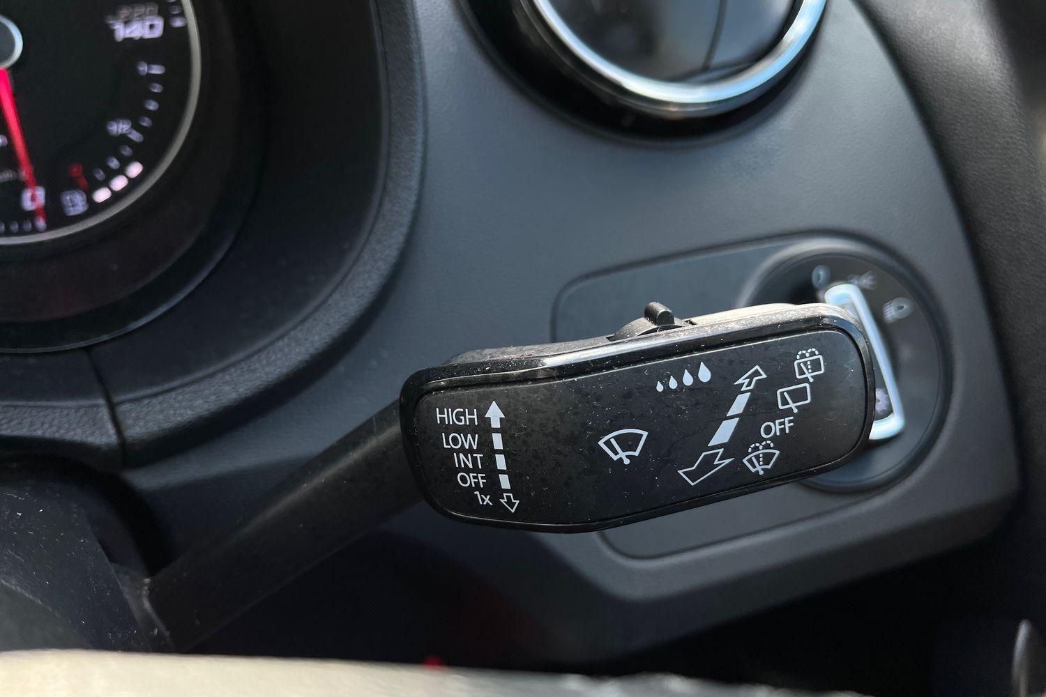 SEAT IBIZA Photo 14