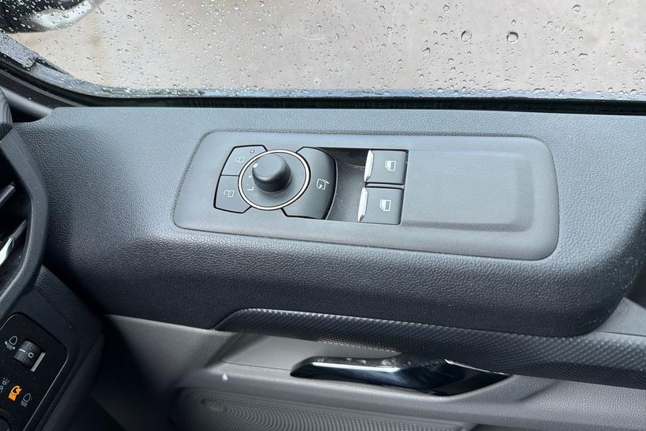 Used Ford TRANSIT CUSTOM WO24FLX 21