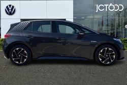 VOLKSWAGEN ID.3 Photo 4