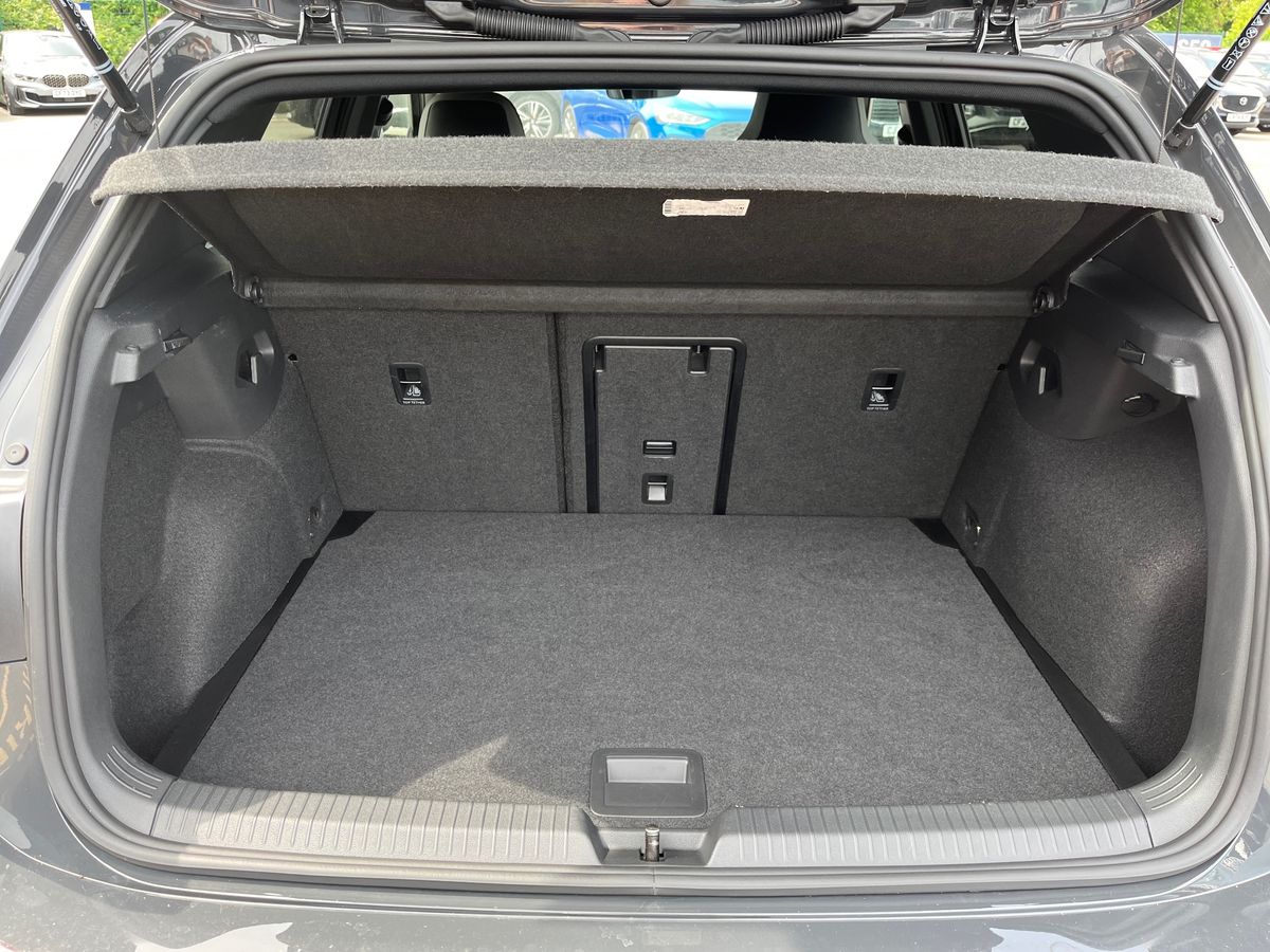 Volkswagen Golf Photo 23