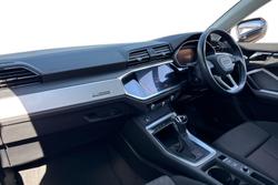 AUDI Q3 Photo 2