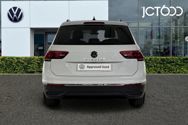 VOLKSWAGEN Tiguan Photo 7