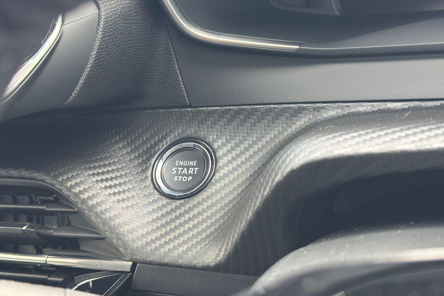 Peugeot 208 Photo 26