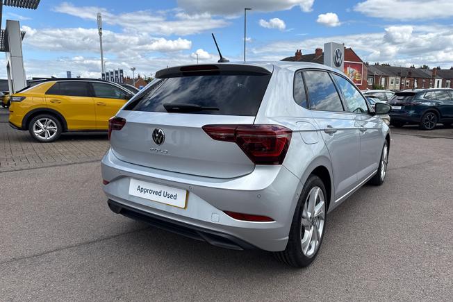 VOLKSWAGEN Polo Photo 25