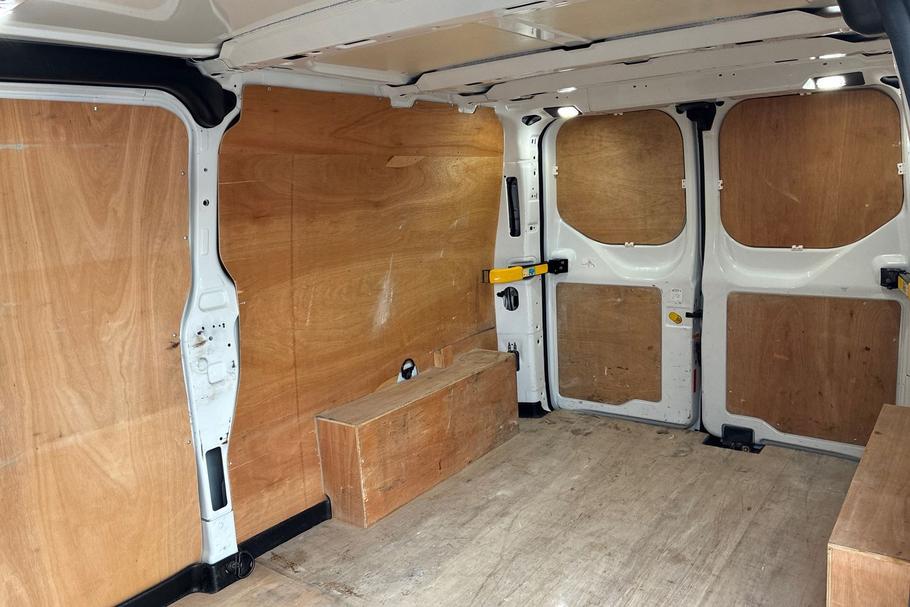 Used FORD TRANSIT CUSTOM SV71XDZ 4