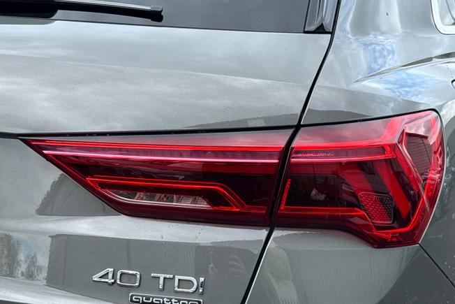 Audi Q3 Photo 18