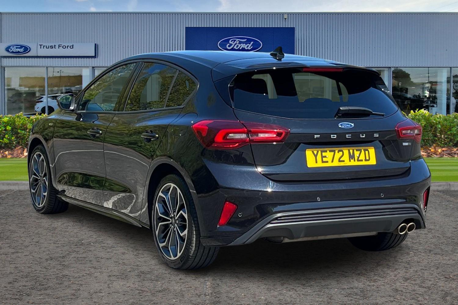 Ford FOCUS Photo 1
