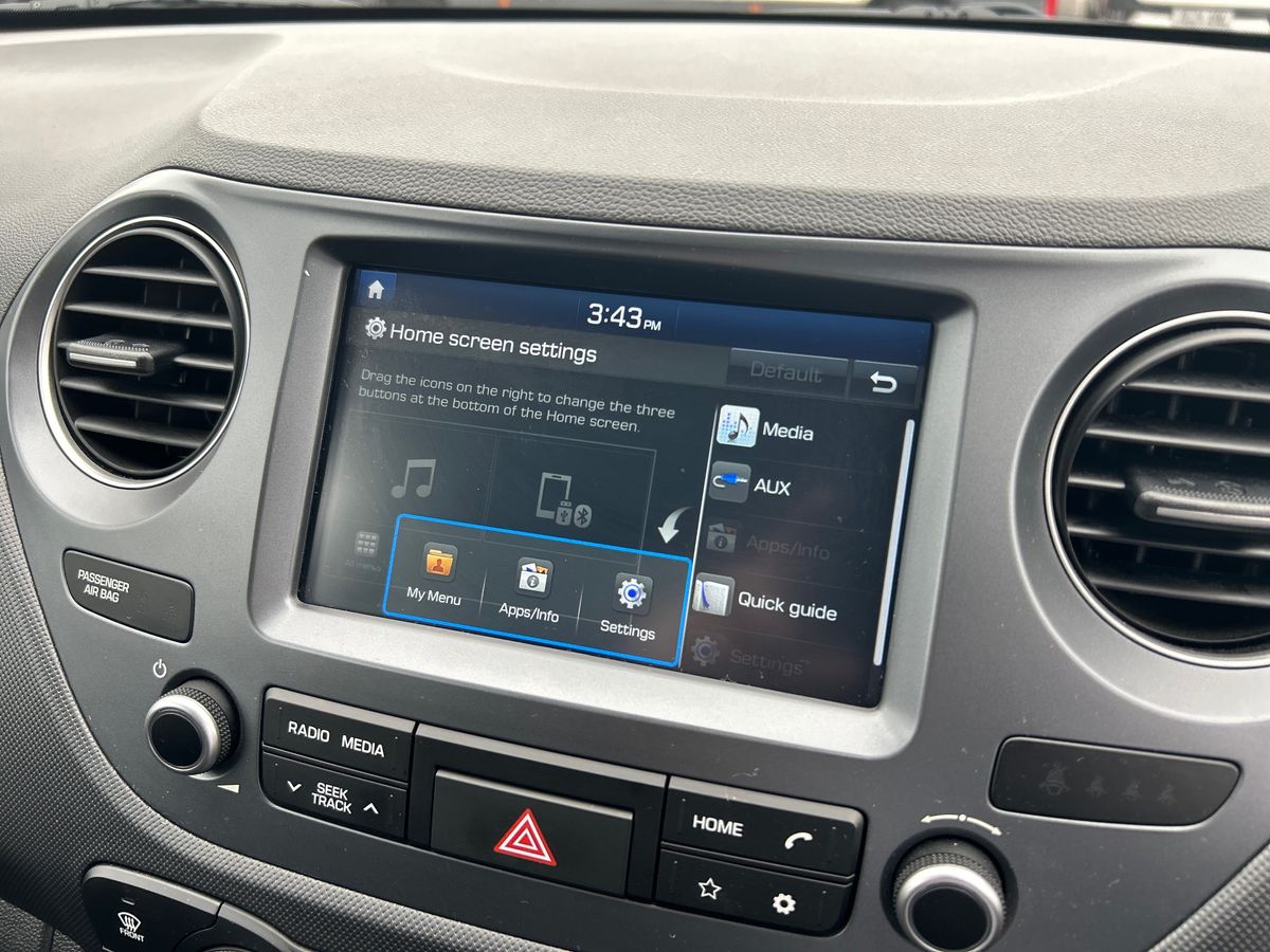 Hyundai i10 Photo 10