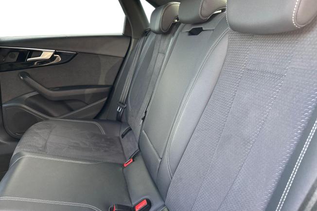 AUDI A4 Photo 9