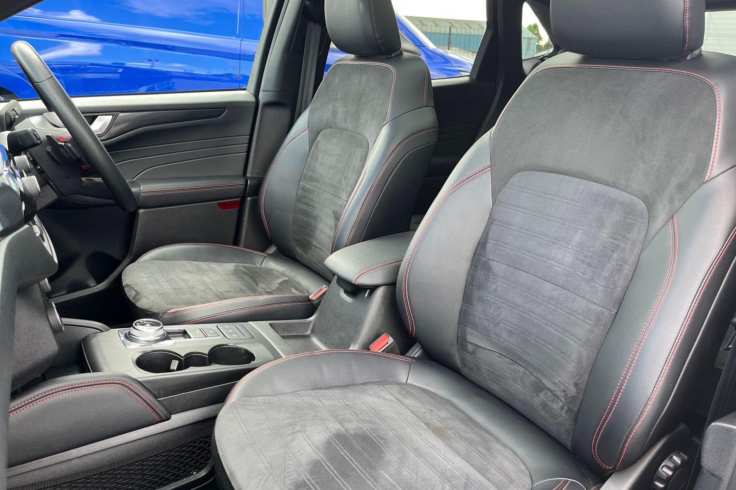 Ford KUGA Photo 18