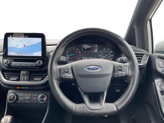 FORD Fiesta Photo 11