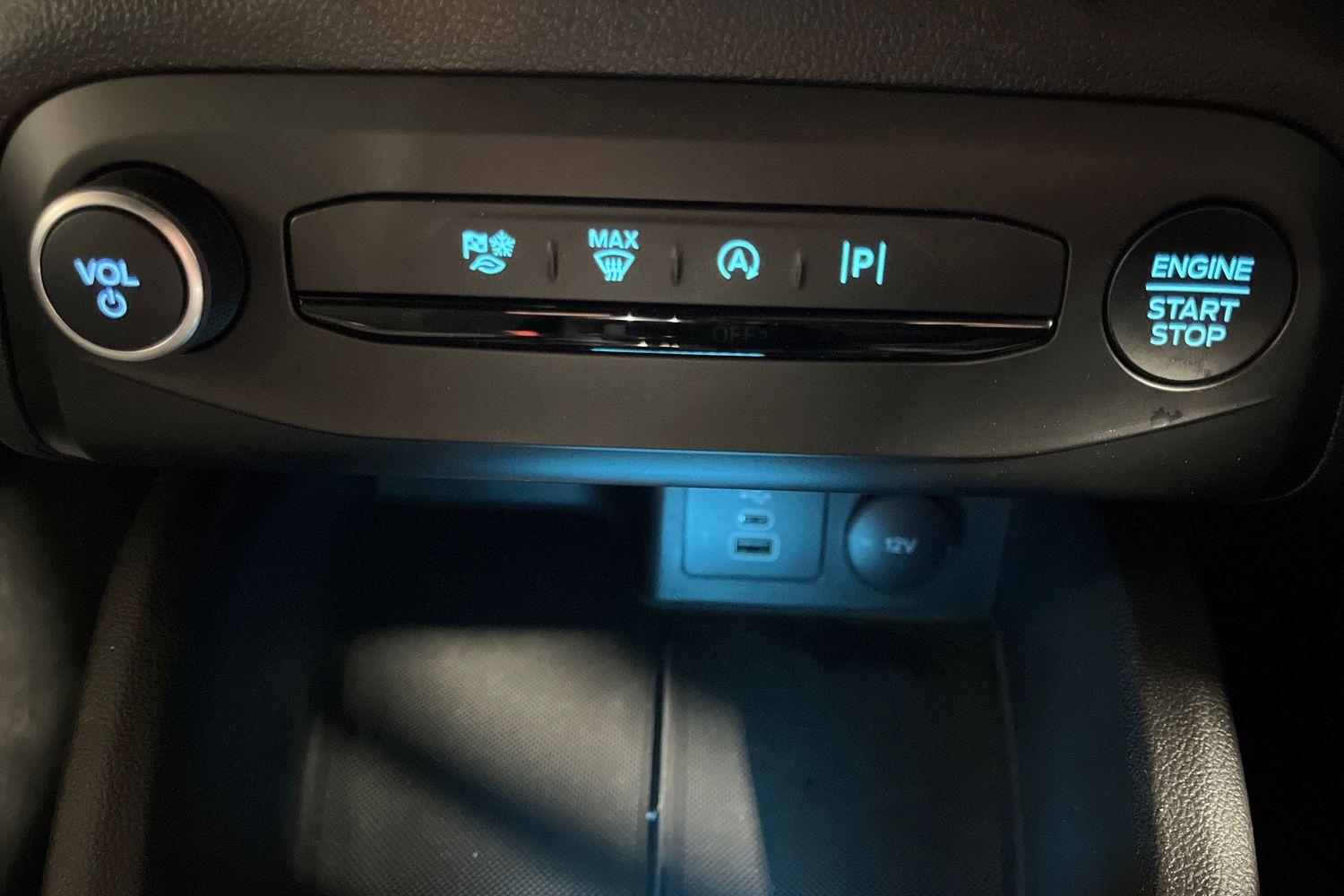 Ford FOCUS Photo 37