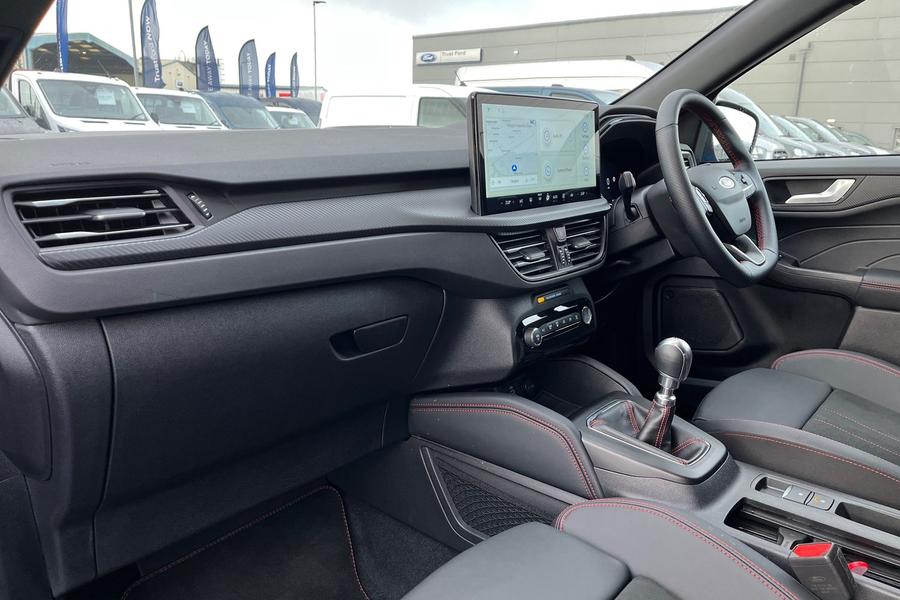 Ford Kuga Photo autoimg-64e7c1b196f2c7f2fbcf08f9e24e00fdd7203a4c.jpg