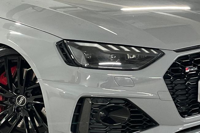AUDI Rs4 Avant Photo 19