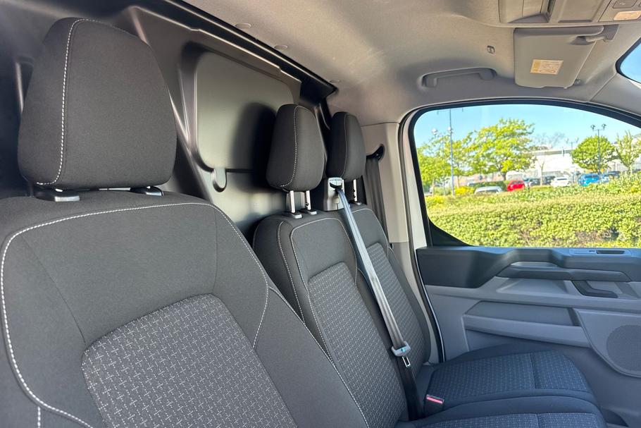 Used FORD E-TRANSIT CUSTOM HT74EWN 27