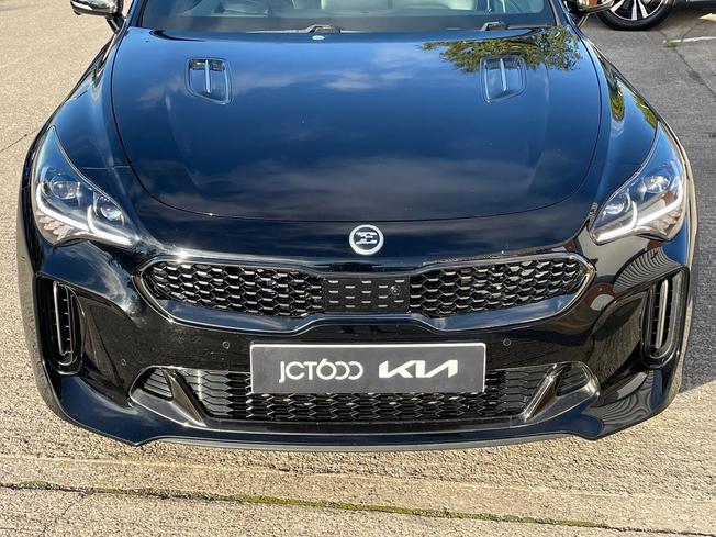 Kia Stinger Photo 21