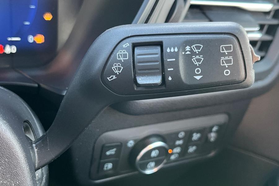 Ford KUGA Photo autoimg-64f1f824f29bb88e9ac3ea3f5be4690ee671b914.jpg