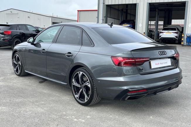 AUDI A4 Photo 26