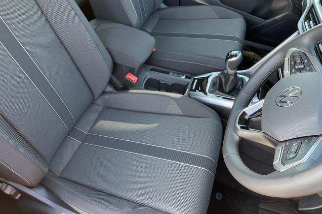 VOLKSWAGEN T-Roc Photo 35