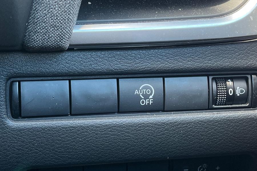 Nissan Qashqai Photo autoimg-64f6239c5db32eae85ec225fe11c7468f3bd851b.jpg