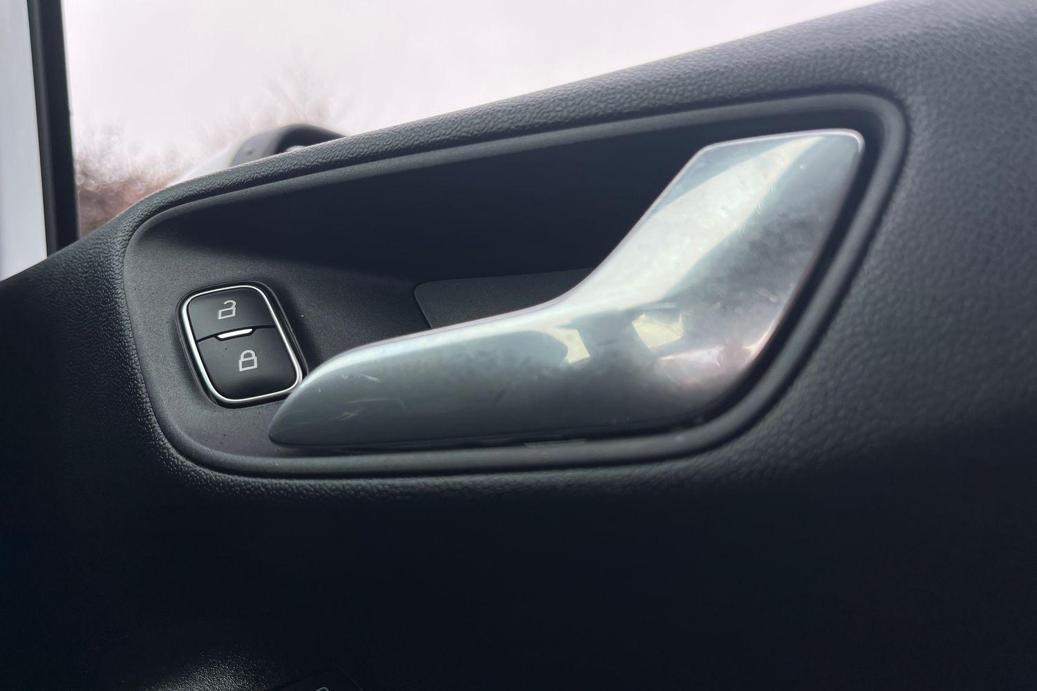Ford FIESTA Photo 22