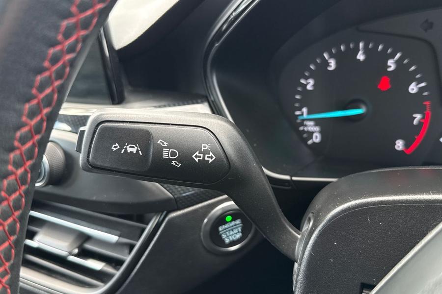 Ford Focus Photo autoimg-64f77ef8800fd0bad6f87702776de07990f1c055.jpg