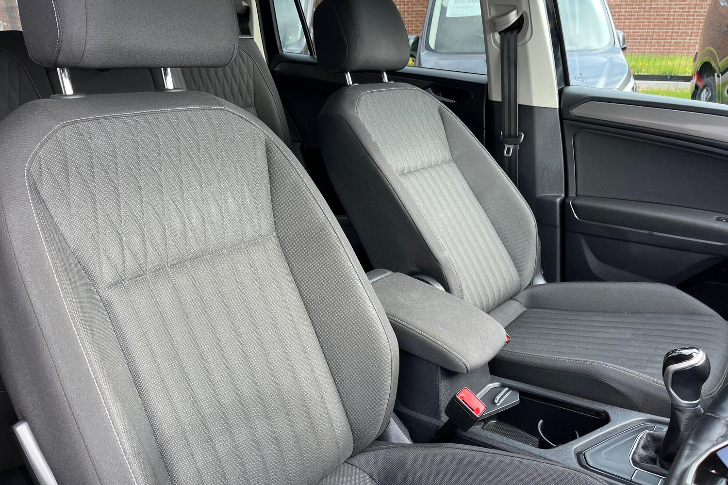 Volkswagen TIGUAN ALLSPACE Photo 16