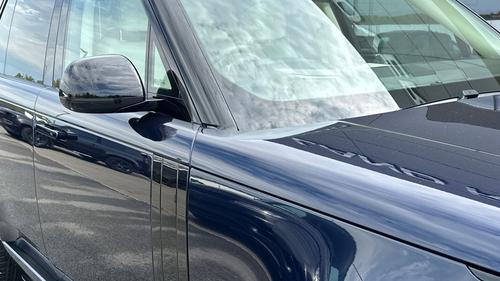 Land Rover Range Rover Photo autoimg-64ff67bc28d7af39e691cecd104633b5bb08a7e8.jpg